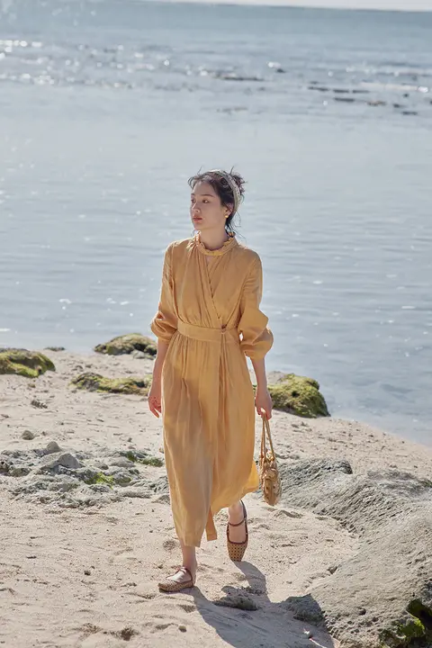 感のあるデザインのワンピース【麻素材・ウエストシェイプ・春夏用】