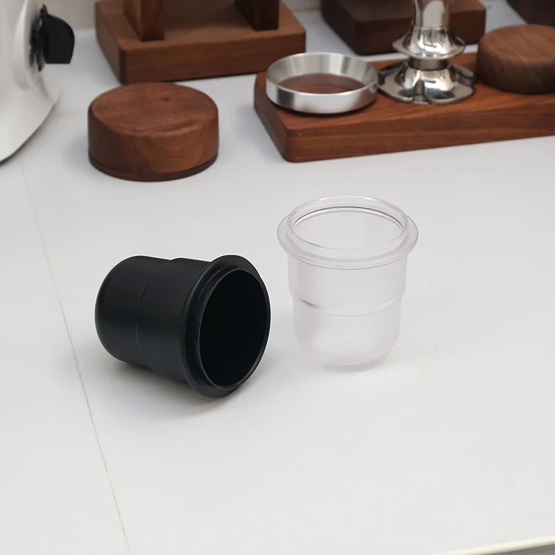 コーヒーの粉がこぼれないようにする、実はこれひとつで完璧な「粉受けカップ」は？