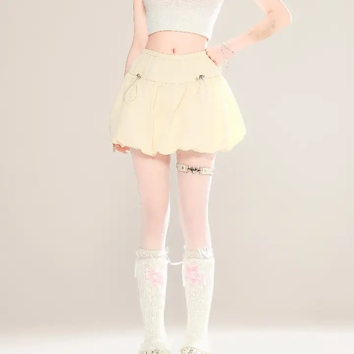 可愛らしいデザインの花びらスカート【ウエストゴム・フレア・レトロ風】（セットアップ対応）