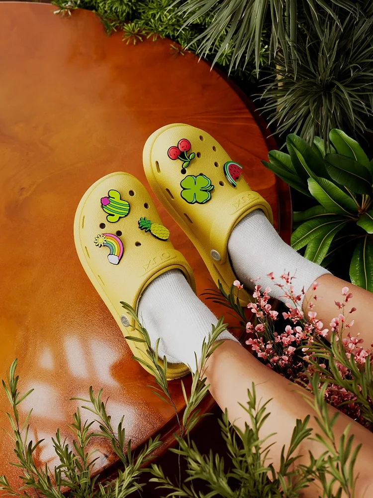 看護用EVA製洞穴サンダル：夏のパカパカしないパンプス選びに最適な通気性と快適性