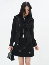 2wayデザインのボタン付きブラックジャケット【ダブルブレスト・フード付き】
