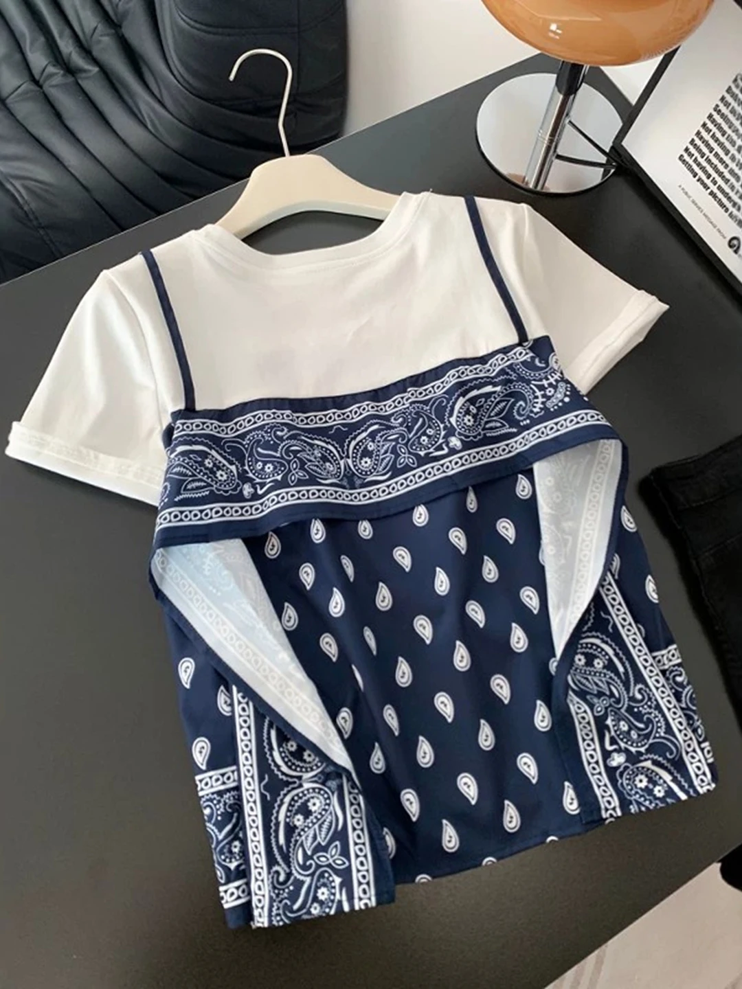 ノースリーブワンピース tシャツ 重ね着のベストな選び方は？4選で春から夏まで使えるスタイ ルを構築