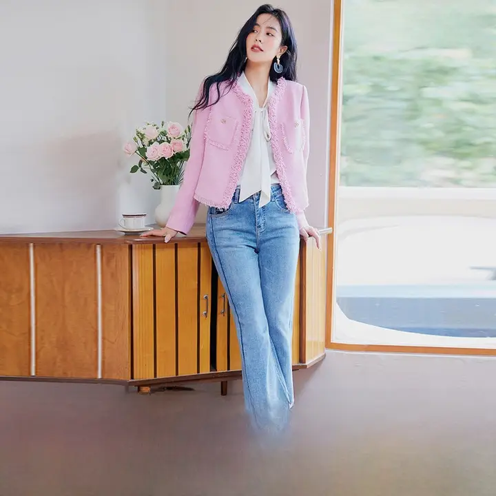 愛心ボタン付きスリムフィットデニムパンツ【毛羽立ち裾・サイドスリット・春用】（セットアップ対応）