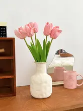 おしゃれなチューリップデザイン花瓶【高級感のあるリビング装飾用】