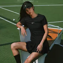 テニス用 スポーツ Tシャツ【女性用・Vネック・短袖・高弾力・通気性・スリムフィット】（セットアップ対応）
