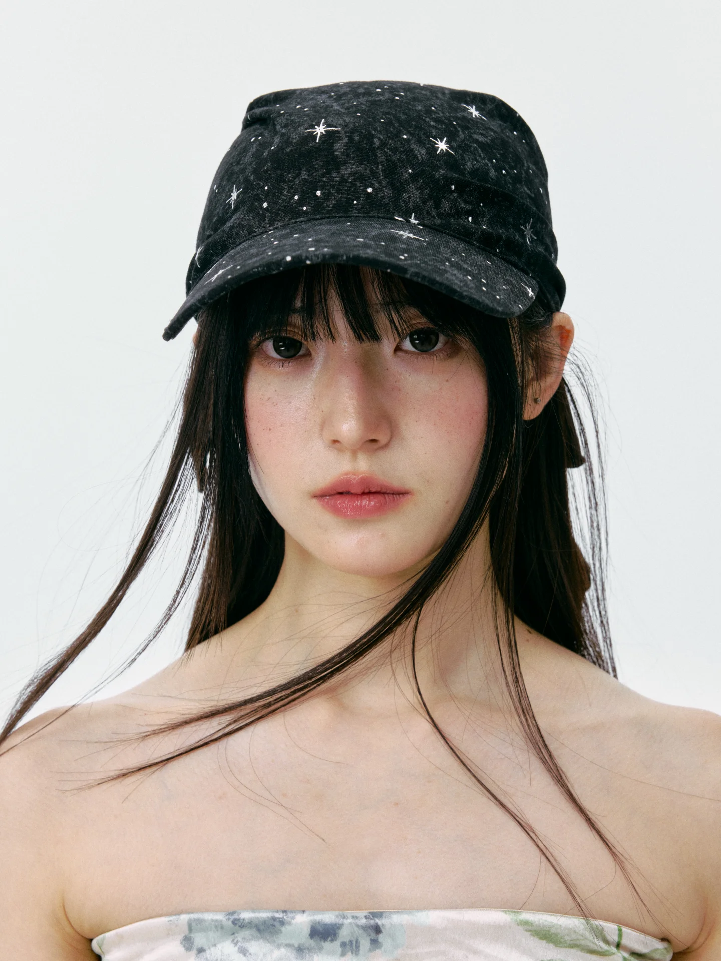 星空デザインの春夏用女性用キャップ：通勤・逛街シーンでの実用性とデザインのバランス