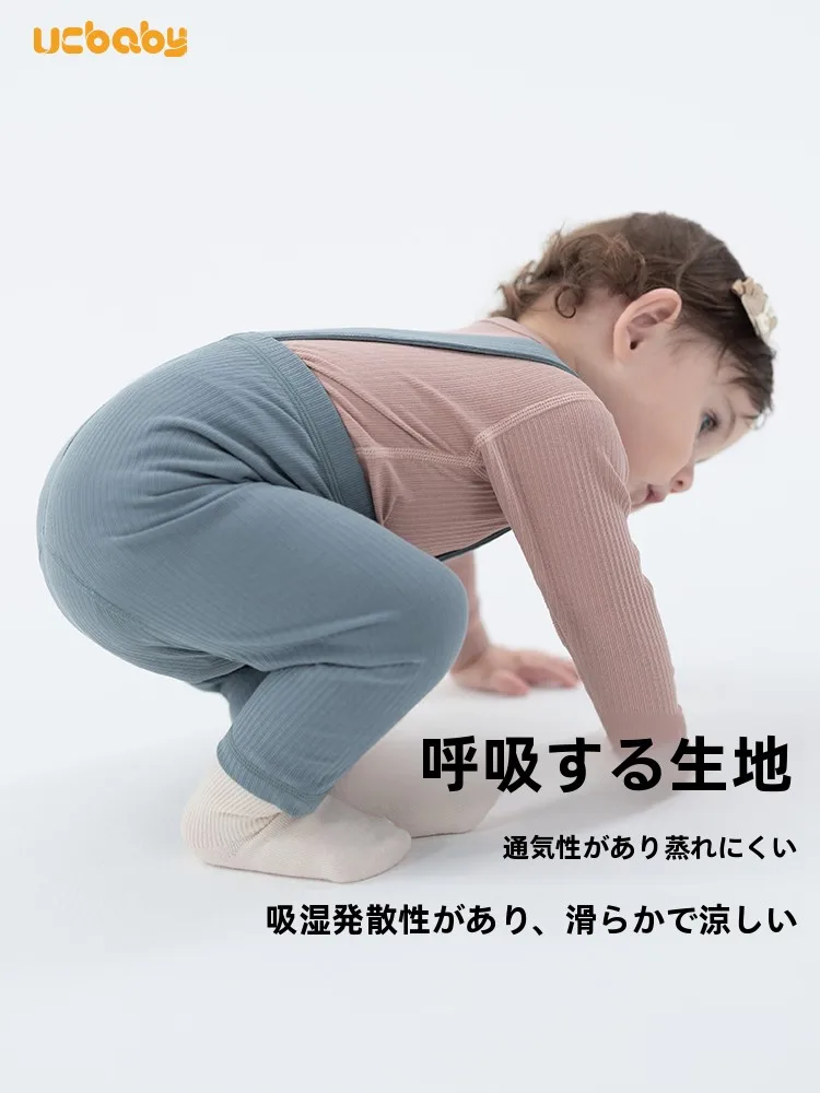 赤ちゃん用サスペンダーパンツ：生後3ヶ月から使える服のサイズと着心地の実測