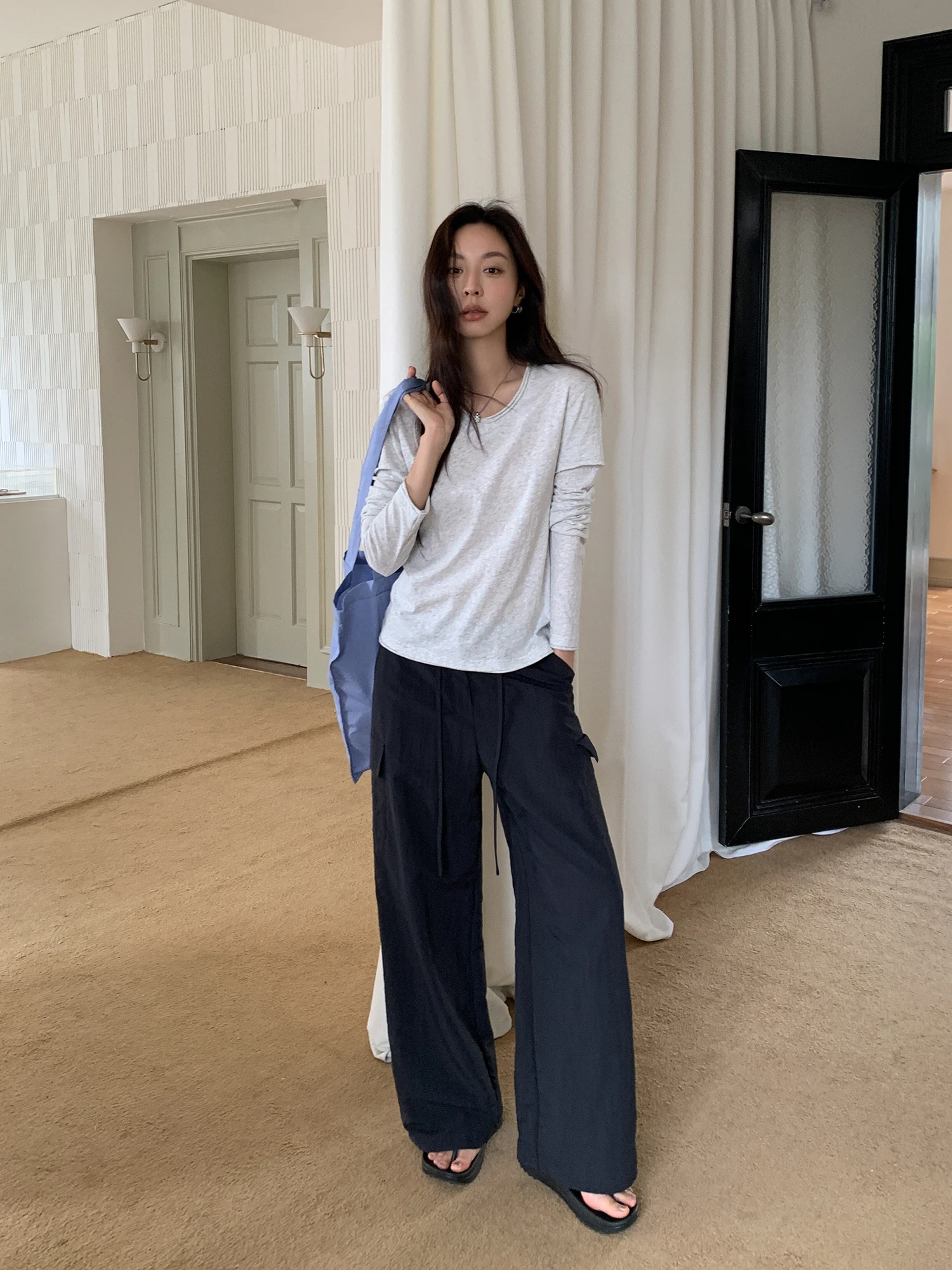 サルエルパンツに合うトップスは、本当に「シャツ」なのか？