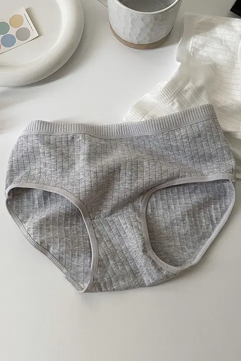 極上の柔らかさの無地ストライプショーツ【レディース・中腰・コットン製・包臀】（セットアップ対応）