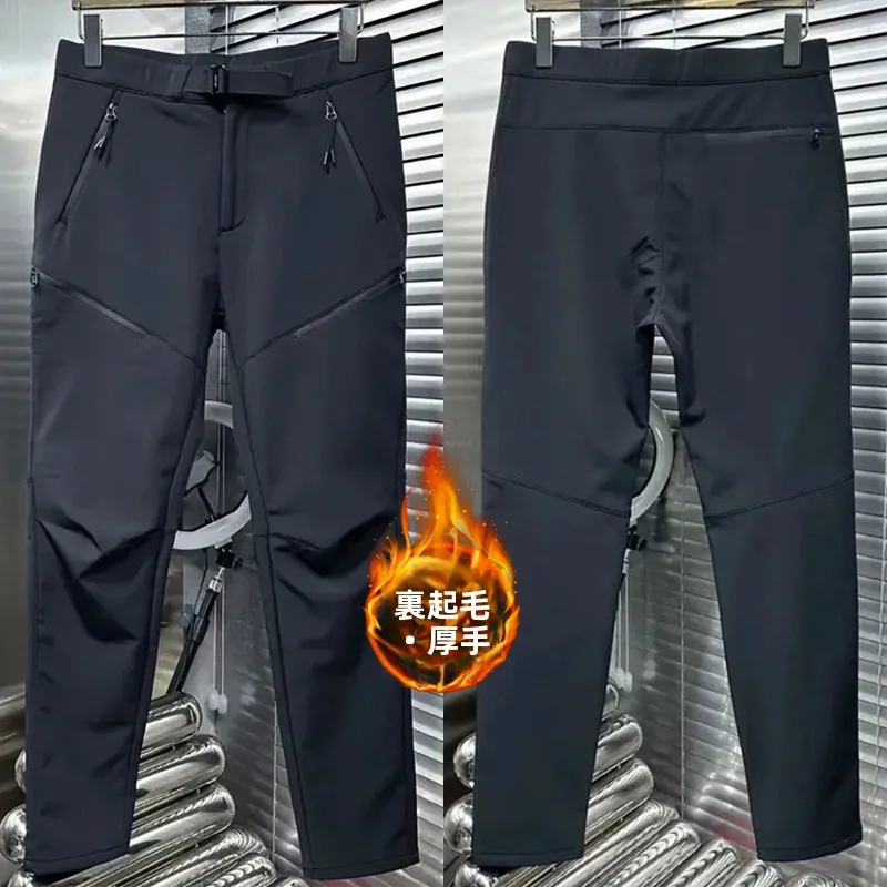 カーゴパンツ メンズ コーデ 完全ガイド｜ストレートシルエットで自然なオシャレを実現