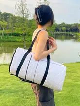 厚手の折りたたみピクニックマット【防水・持ち運び便利】