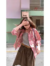 春夏用のゆったりとしたチェック柄シャツ【女性用・襟付き・カジュアル】
