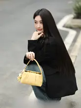 クラウドバッグ レディース 2WAY ショルダーバッグ イエロー ふっくら コンパクト 着回し おしゃれ