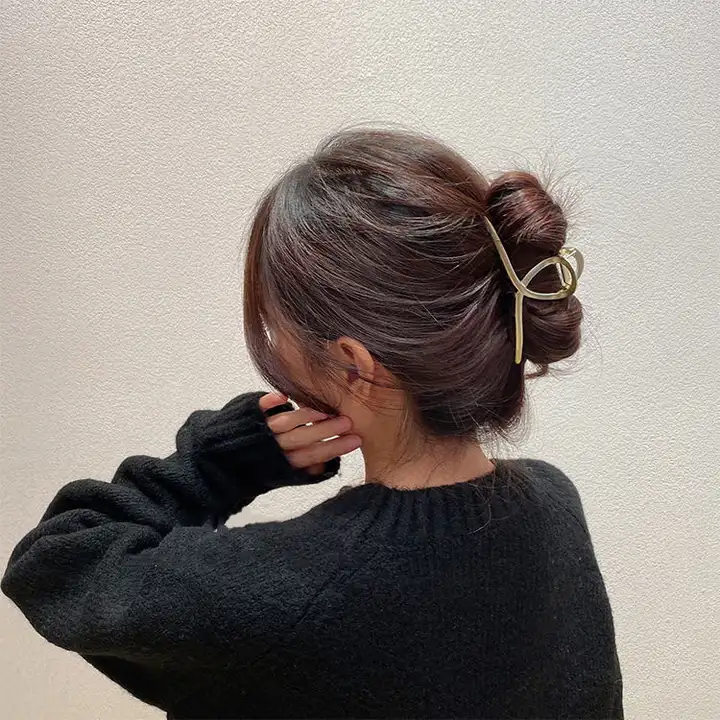 マットメタル製大サイズ交差型ヘアクリップ【シンプルデザイン・ポニーテール用・インスタ映え】