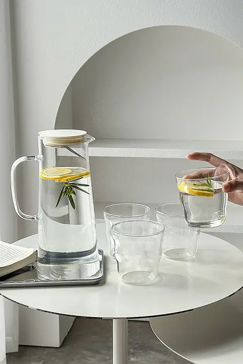 耐熱透明冷水ポット【フラットなデザイン・家庭用・花茶や果汁対応】