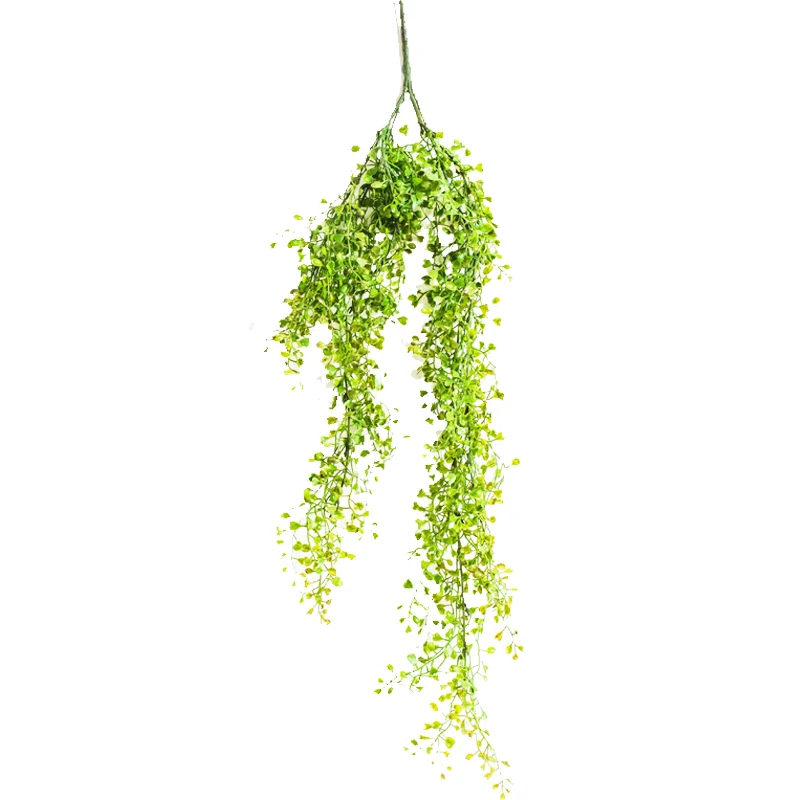 壁掛け装飾用フェイクつる植物：ウッドデッキに自然な目隠しを実現するインテリアソリューション