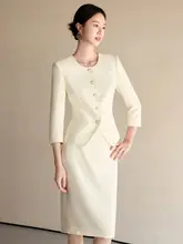 上品なデザインの女性用スーツ【夏用・薄手・通勤スタイル・エレガント】（セットアップ対応）