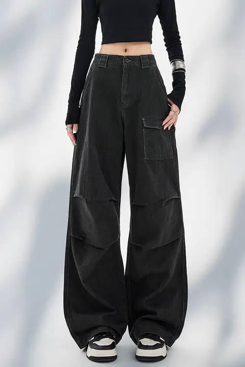 秋冬用 高腰ストレートワイドパンツ【黒色・デニム・工装デザイン・裾フリル】