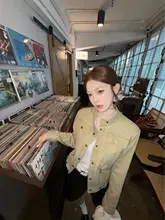 ヴィンテージ加工デザインのデニムジャケット【立襟・斜めポケット付き】