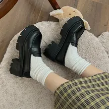厚底のローファー【黒・女性用・クラシックデザイン・太ヒール】（セットアップ対応）