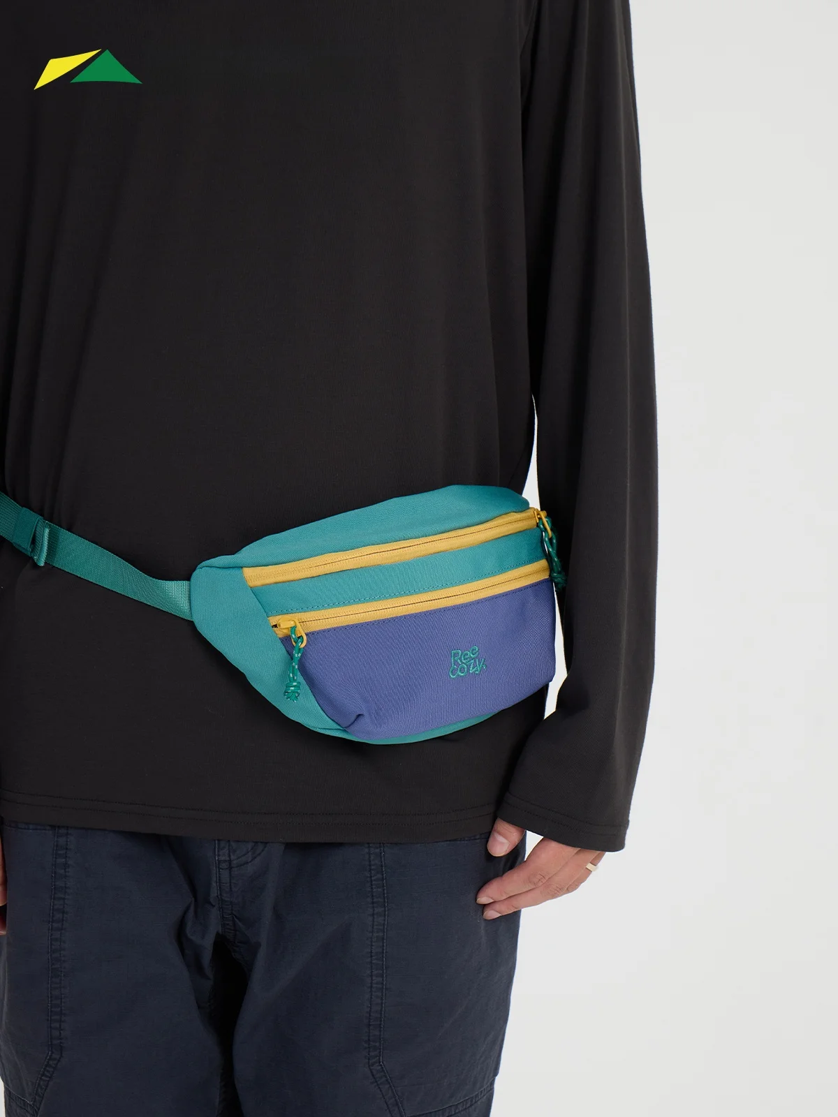 every day carry にぴったりの「軽量ナイロンウエストポーチ」は、どんなもの？