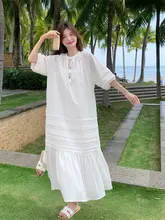 女性の夏用オフホワイトのルーズレースアップドレス