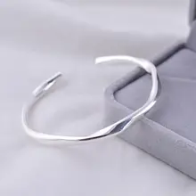 925純銀製 モビウスバングル【シンプル・刻字デザイン・上品な軽奢スタイル】