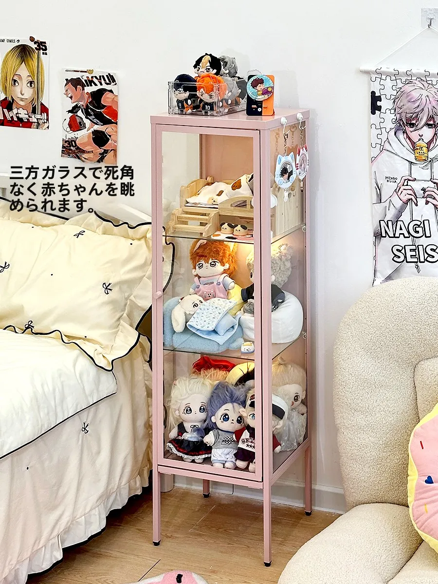 壁掛けコレクションケースをどう選ぶ？鉄製ディスプレイキャビネットがもたらす、日常の「美しさの再発見」