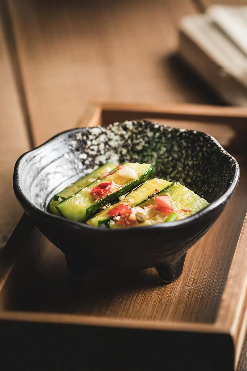 陶磁器製 小さめの和風小皿【調味料用・レトロデザイン】