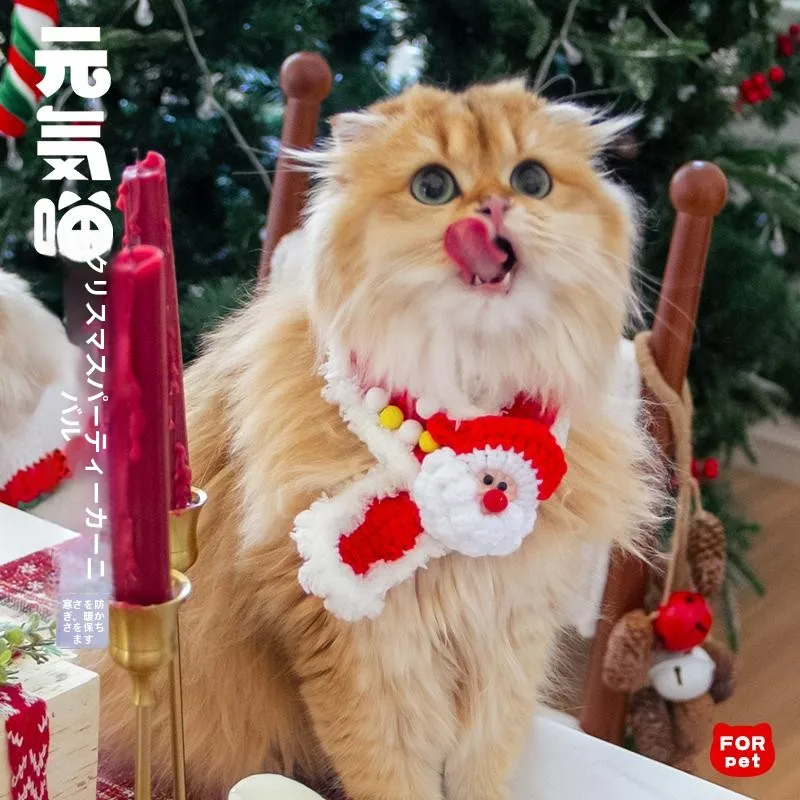 ZEZE クリスマスデザインの猫と犬用ハンドメイド編み目ビブ：ペット形見アクセサリーの実用性とデザインバリエーション