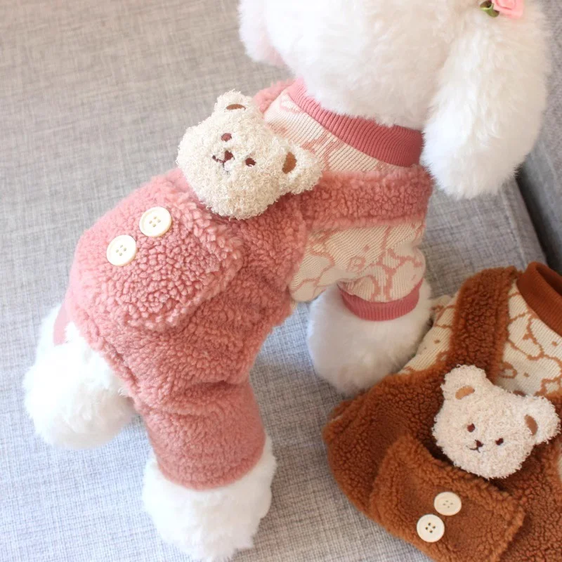 犬の服にどんなデザインが合う？冬の寒さに負けない、かわいいサロペットの選び方