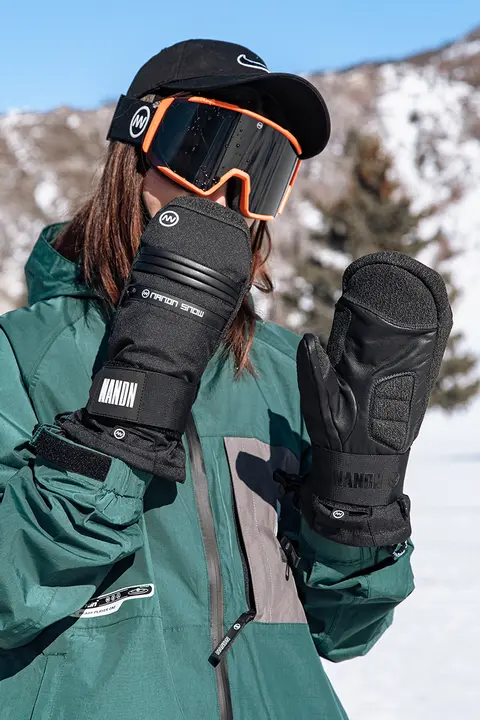 南恩 ケブラ スノーボードグローブ【防水・女性用・内蔵リストガード・分指・男性用も対応】