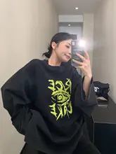 黒の長袖コットンTシャツ【ゆったりフィット・ヴィンテージスタイル・デザイン】