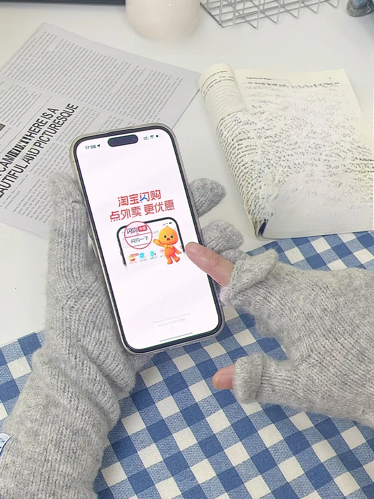 極上の柔らかさの五本指手袋：ナイト手袋おすすめの高級シルク素材とタッチパネル対応実態