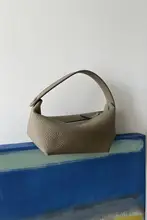 本革製ミニポーチ【ジューシーなデザイン・シンプル・バッグとしても使用可】