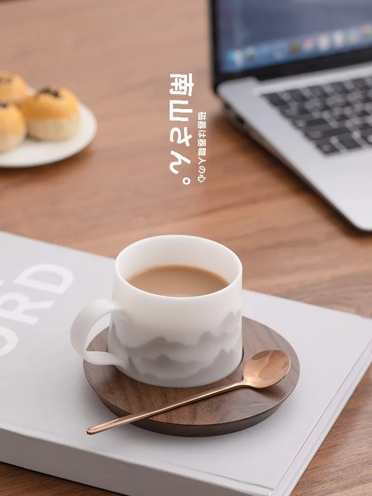 コーヒー 陶器 の選び方とおすすめ5選：なぜこのアイテムが日常に溶け込むのか？