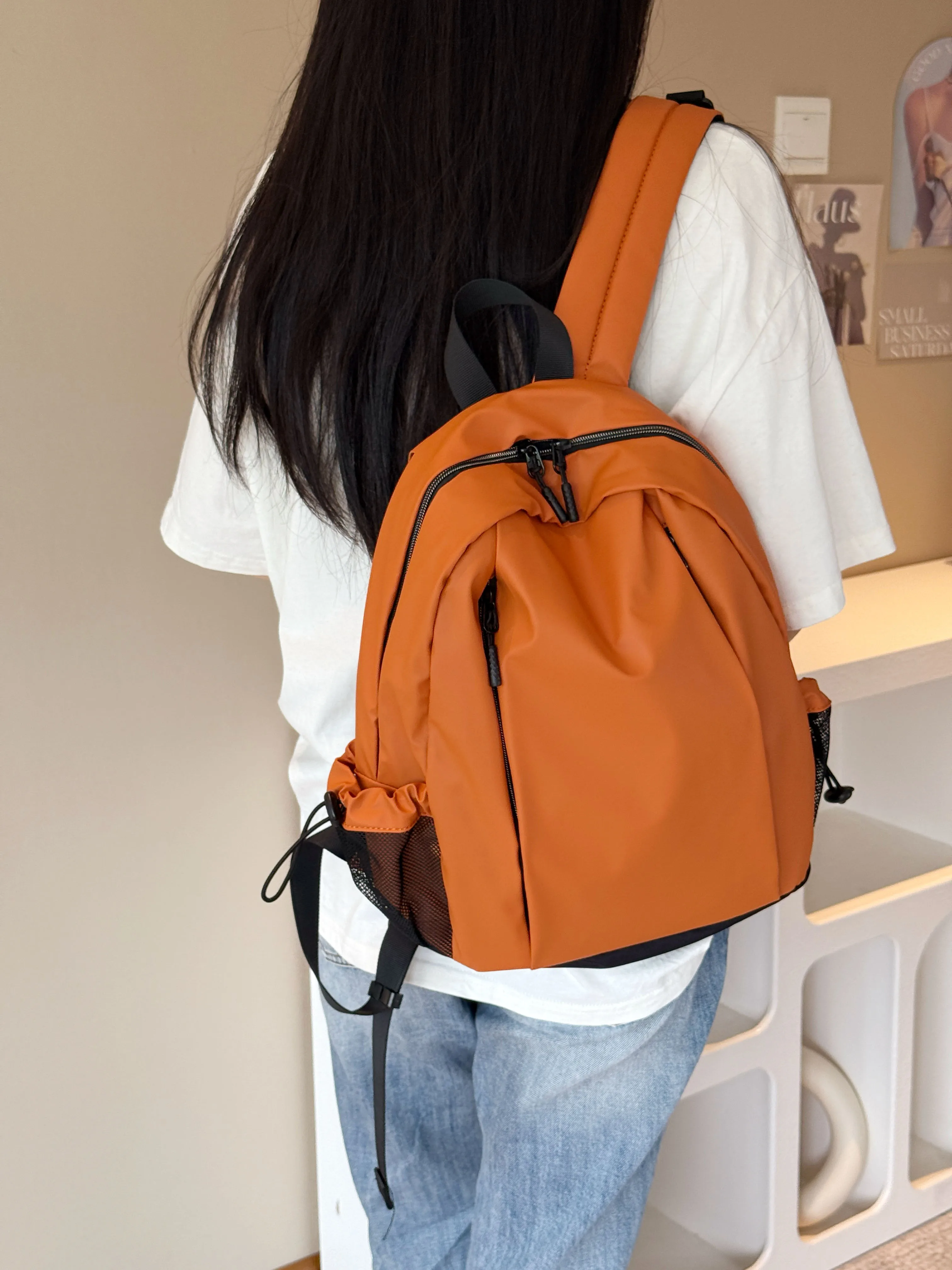 15インチ リュックはどんなもの？通勤・通学・キャンプまで使える本当の使い勝手とは？