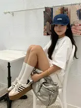 レトロスタイル女性用スニーカー【厚底・赤・新年向け・多用途】
