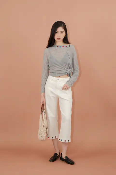 日焼け防止の微透けデザイン カラーボタン付き ゆったりフィット ロングスリーブトップス