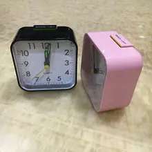 学生用アラームクロック【石英時計・スヌーズ機能・夜光・四角形デザイン】