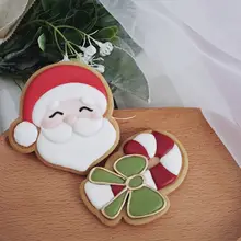 クリスマスデザインのサンタクロース＆スノーマンクッキー型【棒付き・デコ レーション用】（セットアップ対応）
