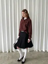 カフェカラーのロゴ刺繍長袖ポロシャツ