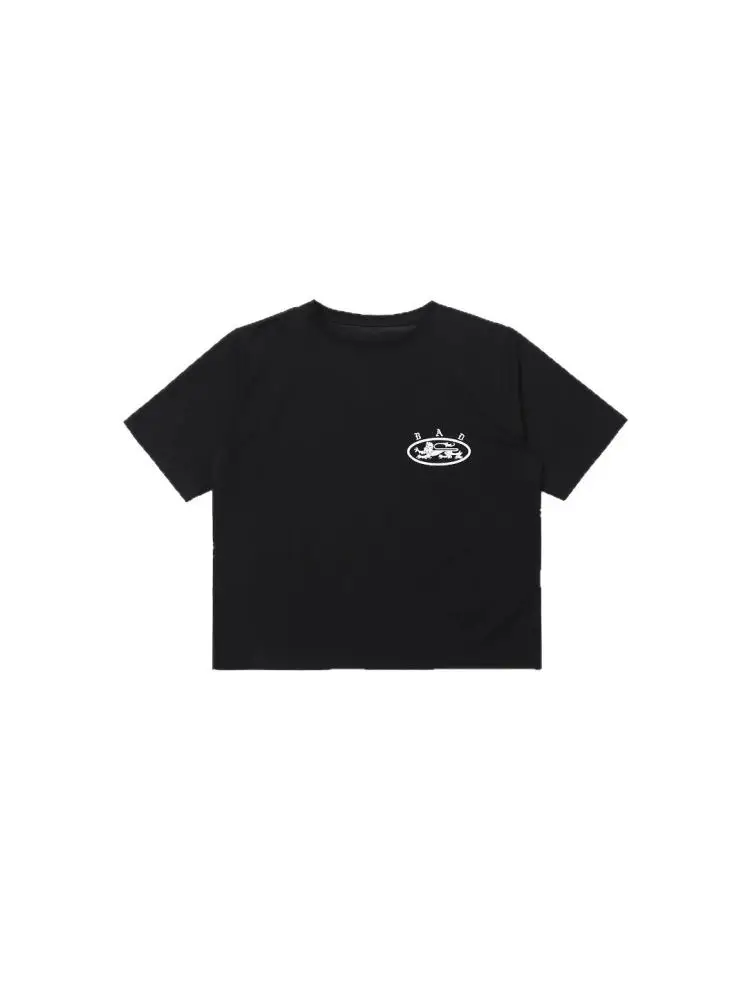 cropped t shirt は本当に夏に着るべきなのか？通勤スタイルに合う選び方を徹底解説