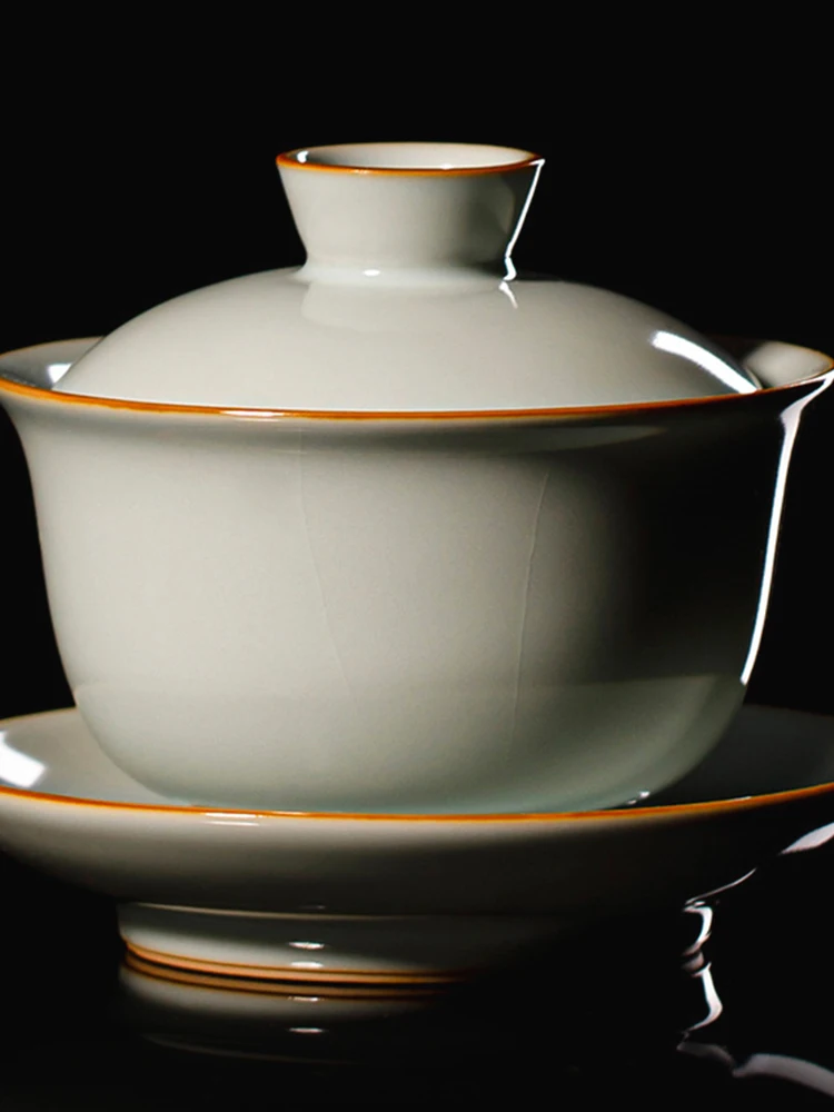 茶色と青の組み合わせは、なぜ今、日本の暮らしに深 く根付いているのか？