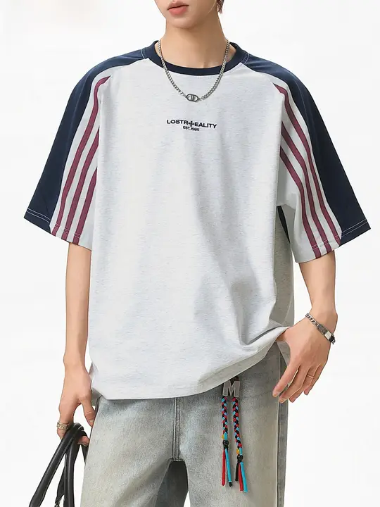 ストライプデザインの半袖Tシャツ【メンズ・フィット・刺繍入り】