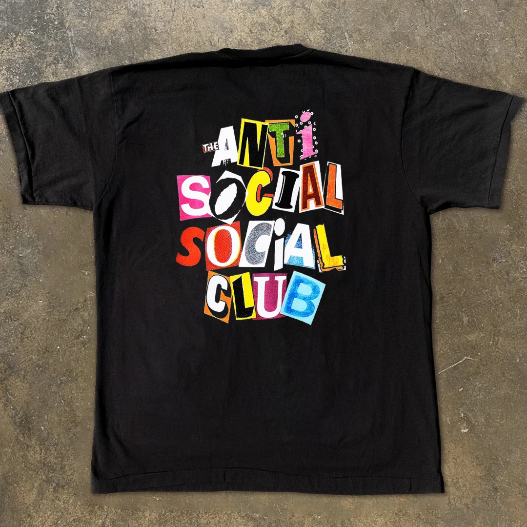 ダサいTシャツはどう見分ける？オーバーサイズのヴィンテージ風Tシャツが実は「クール」に変わる理由