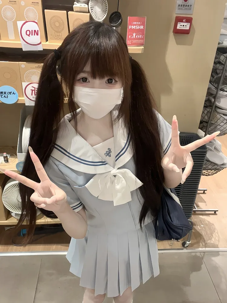 可愛いデザインの海塩ウサギJK制服：水手服セットアップの実用性とデザイン特性