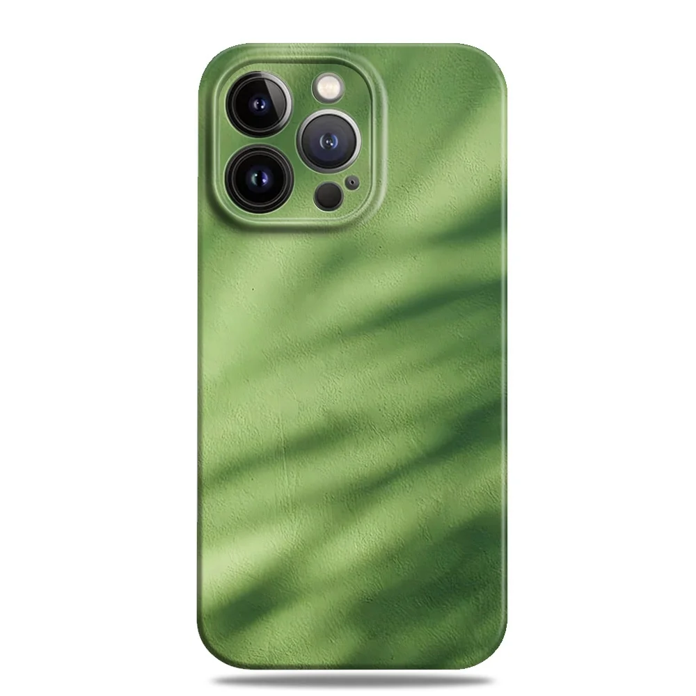 iPhone11プロケース 緑影デザイン：グリーンが持つ実用性と耐久性のバランス