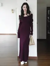 デザイン性のあるオフショルダーニットワンピース【女性用・柔らかい雰囲気・エレガント】