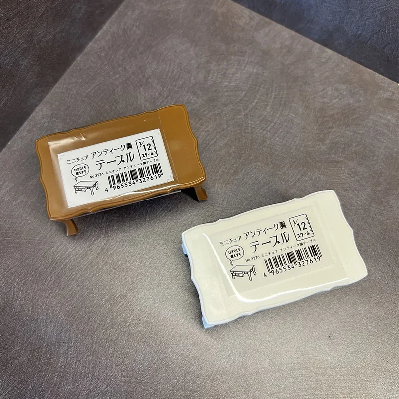 ミニチュア家具 化粧台付き小テーブル【引き出し付き】の実用性と設置ガイド